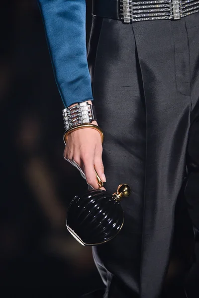 Look 73